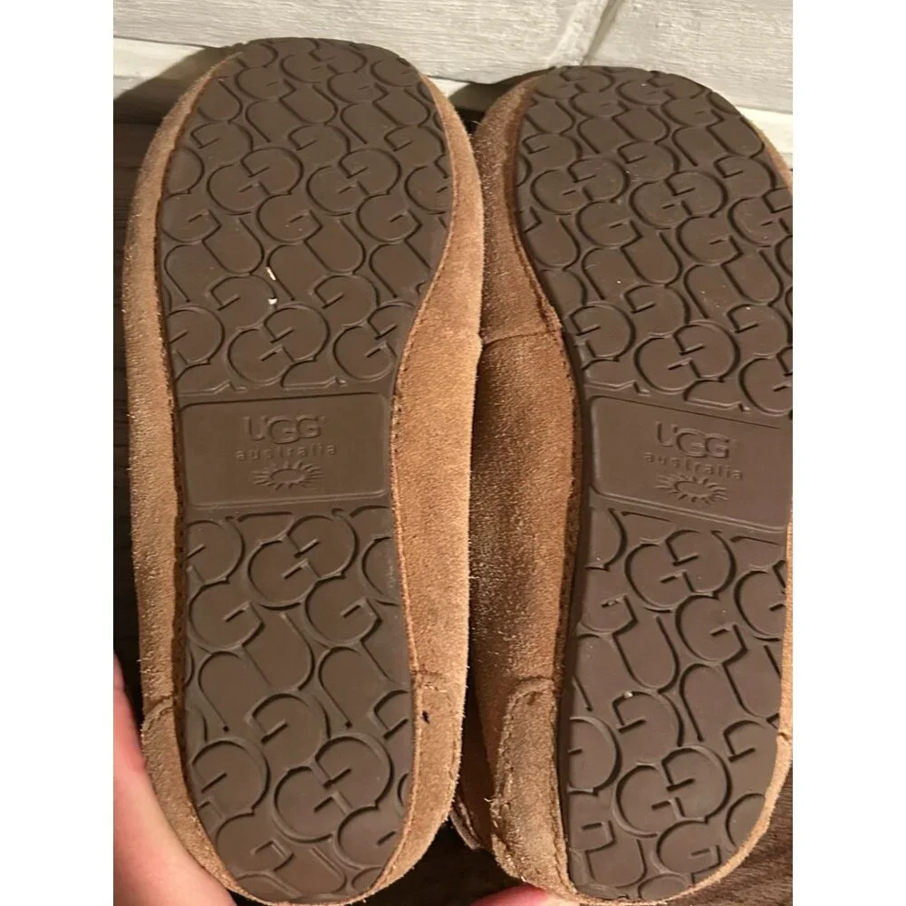 UGG Ryder Jungle Moccasin Slippers - Child Size 4 - Great Conditon